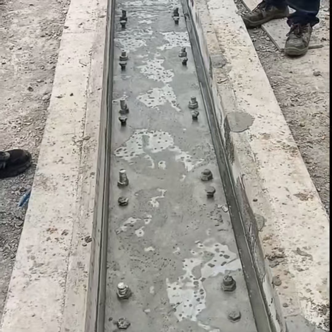 海曙港口码头起重机龙门吊重型机械设备稳固用早强快凝轨道胶泥